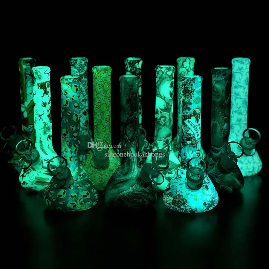 Narghilè 7.5 '' Glow in the dark Beaker Pipa ad acqua con silicone stampato Bong portatile in vetro pyrex per tabacco che fuma Dab Rig