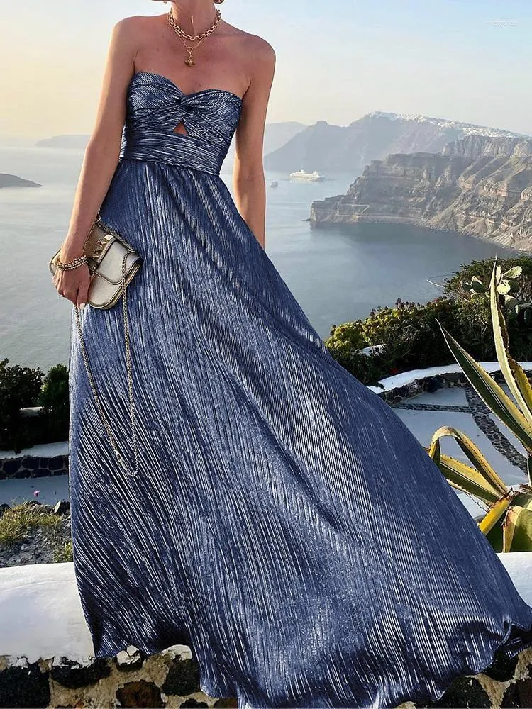 Casual Dresses 2023 Sexy Strapless Hollow Out Long Dress Women Boho Elegant Bronzing Evening Fashion Sleeveless A-Line Party