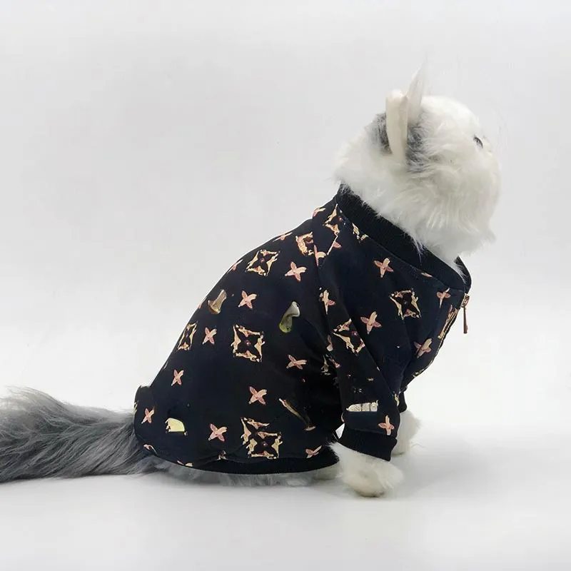 Vêtements pour chiens Fournitures pour animaux de compagnie Nouveaux vêtements pour chiens Vêtements pour chats Animaux de compagnie Magasin d'usine de marque de mode