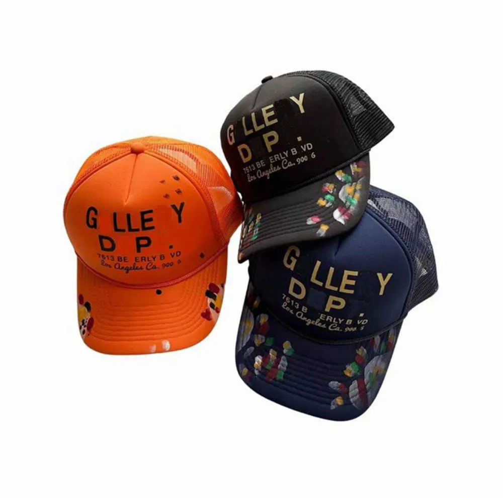 23SS 2023 CAPS BALL GRAFFITI HAT Casual Litting Galeria Zakrzywiony Wydział Brim Mash Mash Mash Baseball Cap Męskie litery Drukujące Czapki