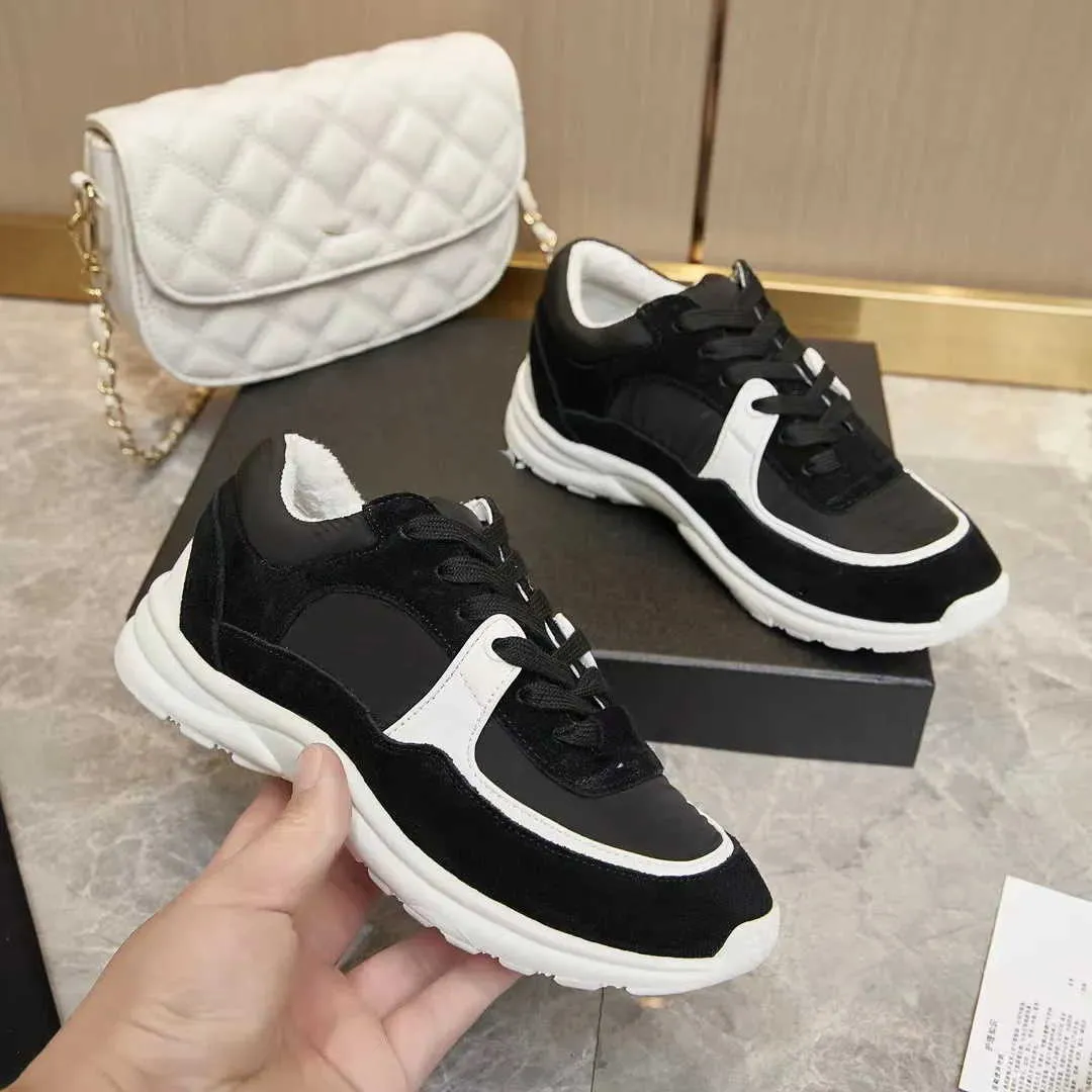 Designer Fashion Luxury Channel Sneaker Black and White Panda Shoes Casual Muffin Thick Soled Low Platform Shoes Patchwork Leisure Shoe Print Sneakers01