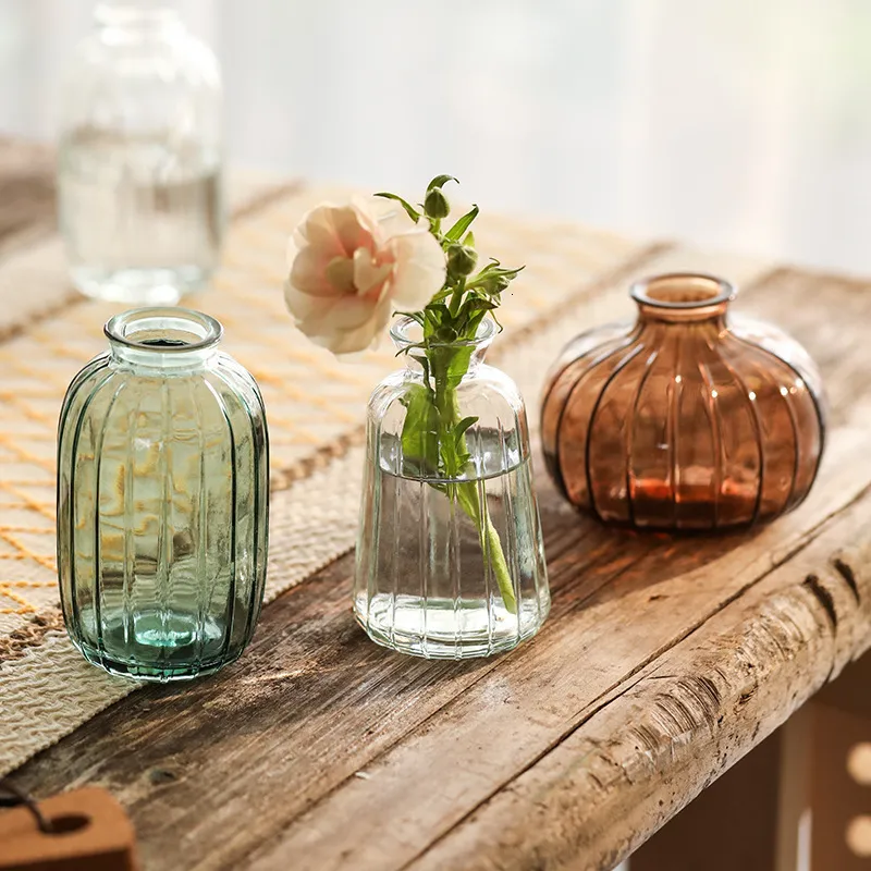 Vasen Mini einfache Buntglasvase Heimdekoration Ornament Aromatherapie Flasche Hydrokultur Blumenarrangement 230615
