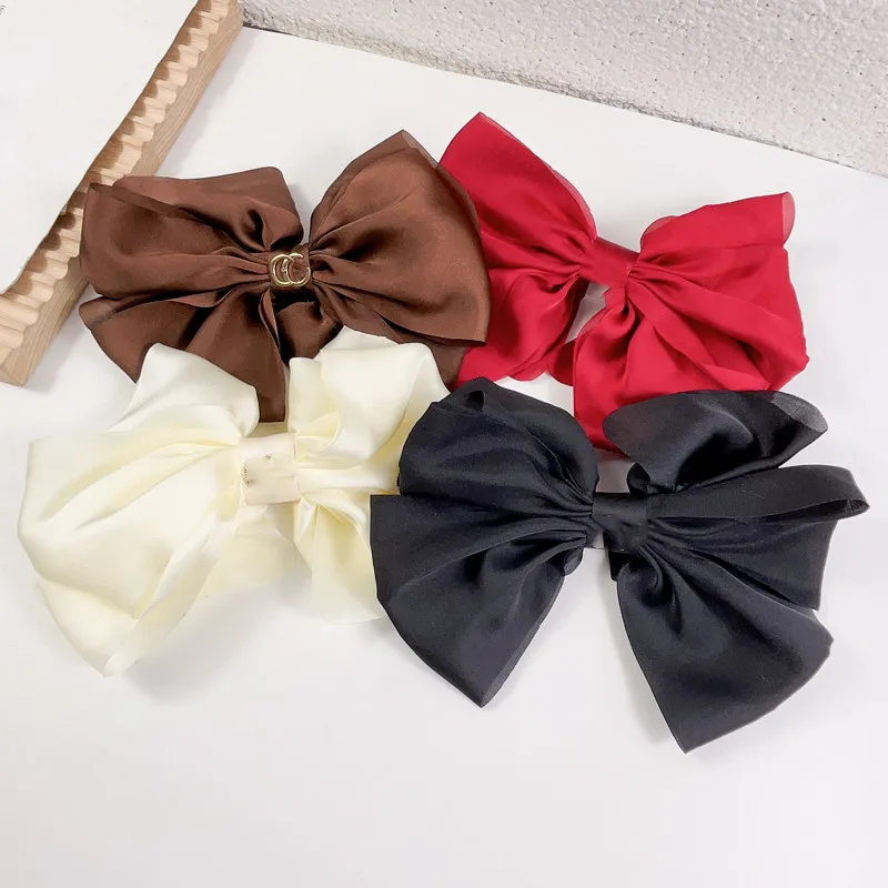 Fermaglio per capelli di lusso Donna Ragazze Barrettes Triangolo G-Lettera Forcina Marca Classico Versatile Tempo libero Fermagli per capelli Moda Accessori per capelli per regalo