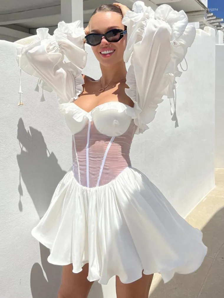 Robes décontractées mode élégante blanche élégante épaule à manches longues tuniques robe plage femme sexy y2k streetwear crset en mailles corniques