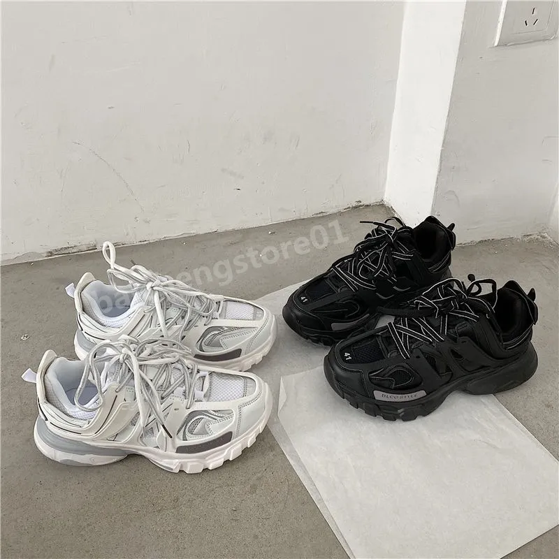 مصمم نساء الرجال مسار الأحذية غير الرسمي 3.0 LED حذاء رياضة مضاءة Gomma Leather Trainer Nylon Platform Sneakers Men Men Trainers Shoes 36-45 B8