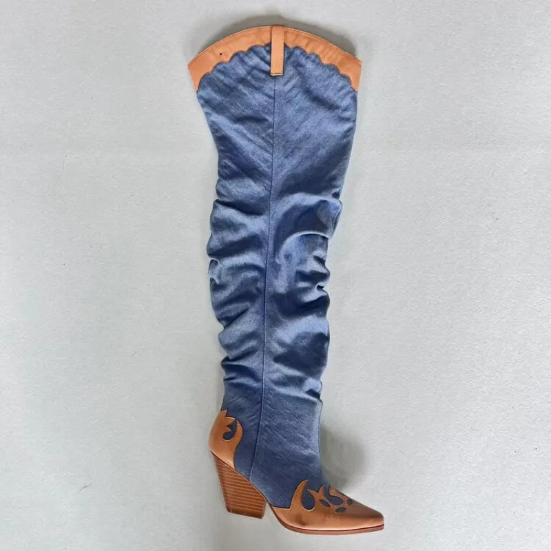 2023 bout pointu vache impression conception haut talon épais lâche loisirs sur genou haute chaussons femmes couleur mélangée Patchwork Denim chaussures