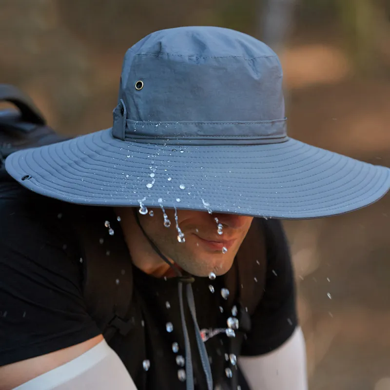 Mens Waterproof Wide Brim Outdoor Bucket Hat With UV Protection
