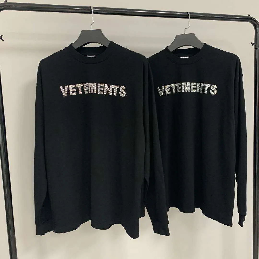 2023ss Marque De Mode Vetements t-shirts Hommes T-shirt Logo Hot Diamond Tags Surdimensionné Designer Coton Lâche Long T-shirt Hommes Tops Hiphop