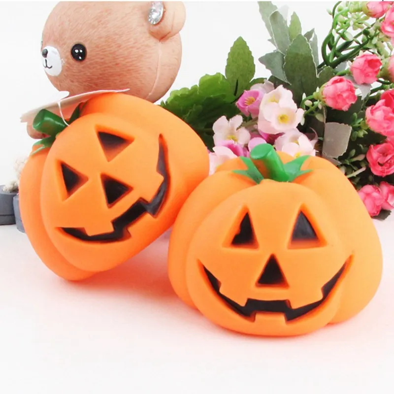 Nieuwe Squeak Hond Speelgoed Halloween Pompoen Oranje Rubber Squeak voor Honden Katten Bijtweerstand Chew Speelgoed Rubber Puppy Speelgoed