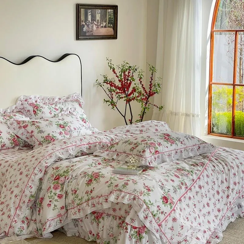 Juegos de ropa de cama de algodón con volantes edredón/juego de funda de edredón elegante y Vintage rosa Floral encantador Chic 4 Uds sábana fundas de almohada