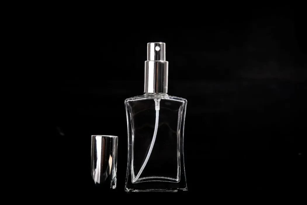 wholesale 50ml Square Glass Perfume Bottle Empty Parfum Clear Spray Packaging Refillable Bottles Atomizer