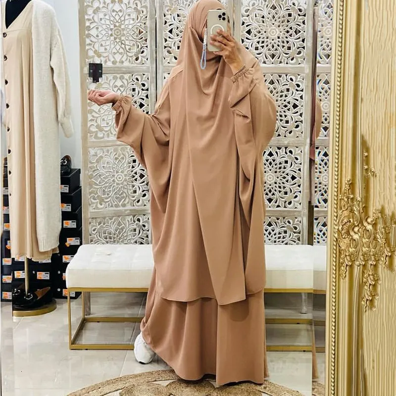 Vêtements ethniques jilbab 2 pièces ensemble femmes musulmanes Hijab robe prière vêtement Abaya longue Khimar Ramadan robe arabe Abayas ensembles vêtements islamiques Robe 230616