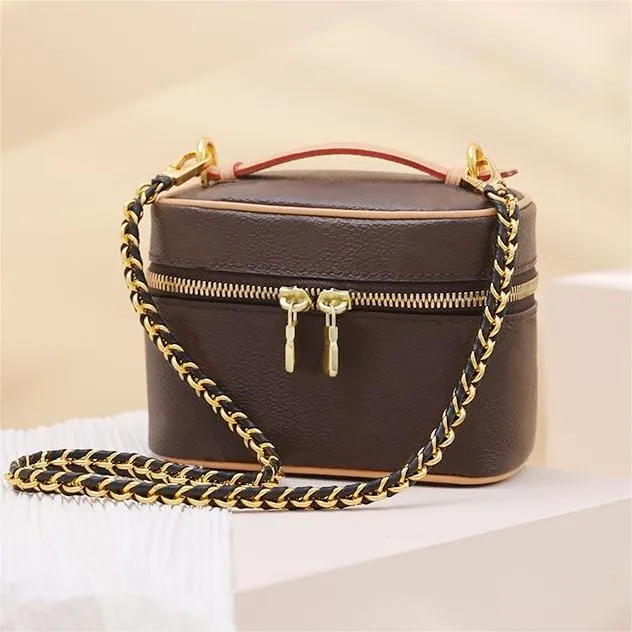 Designer Handbag Classic Presbyopia Zipper Closure Coated Canvas and Calfskin Trim Organizer Bag Cosmetic Bag Handbag