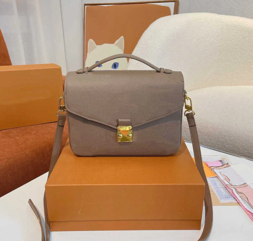 axelväskor Luxurys designers väska prägla blomma pochette kvinnor handväska messenger väskor äkta läder metis elegant kvinnor crossbody väska hql 40780