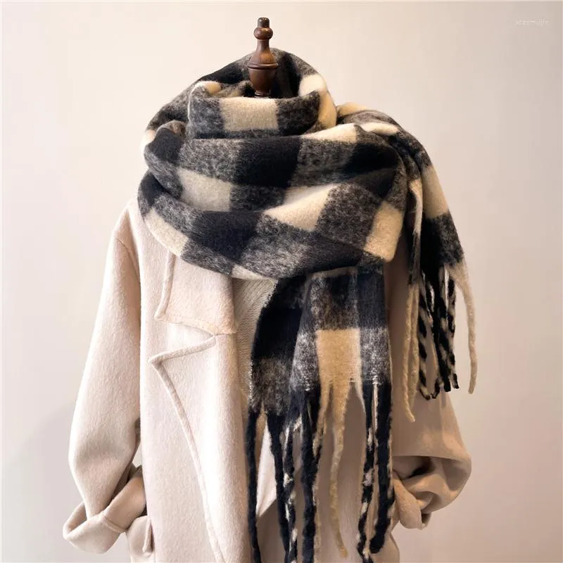 Lenços lenços de caxemira xadrez xale de cashmere para mulheres xale de inverno e enrolam um cobertor grosso e quente