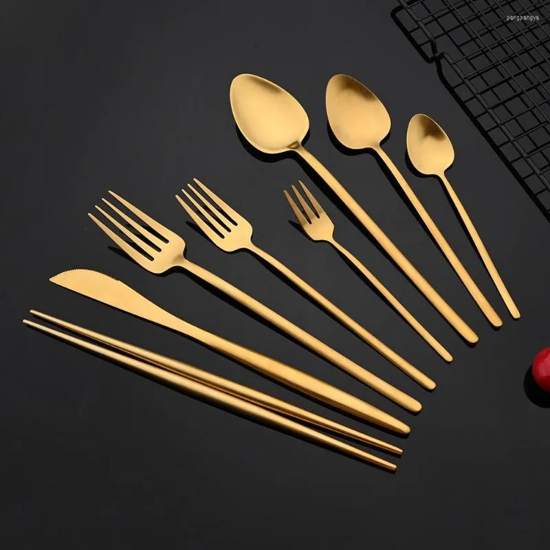 Servis uppsättningar 304 rostfritt stål matt guld bestick set middag knivsked gaffekpinnar efterrätt te tabellivsvaror