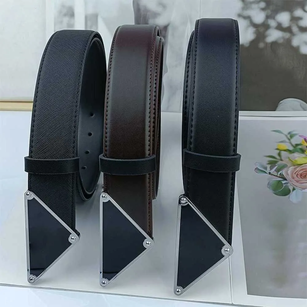 Designer Men Women Belt Luxury Smooth Buckle Pattern Day Gift Fashion Classic Leather Waistband Woman Belts Unisex Width with Box