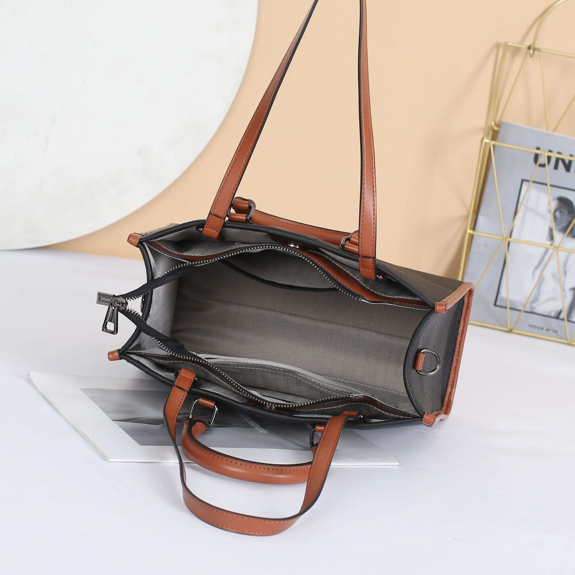 DHgate Designer bag women crossbody bag high quality top layer cowhide fashion zipper dual color portable shoulder bags wholesale tote bag Bags Luggage Accessories