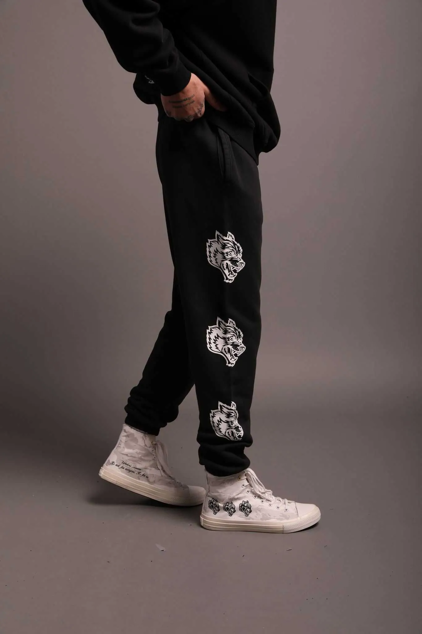 DARC SPORT Mens Street Graphic Pants Casual Warm Oversized DARC SPORT Mens Street Graphic Pants Casual Warm Oversized
