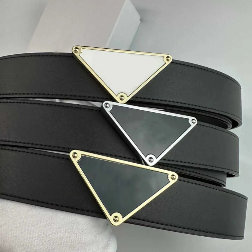 Mode Klassieke Riemen voor Mannen Vrouwen Designer Riem Zilver Heren Zwart Glad Goud Gesp Lederen Jurken Belt5g45