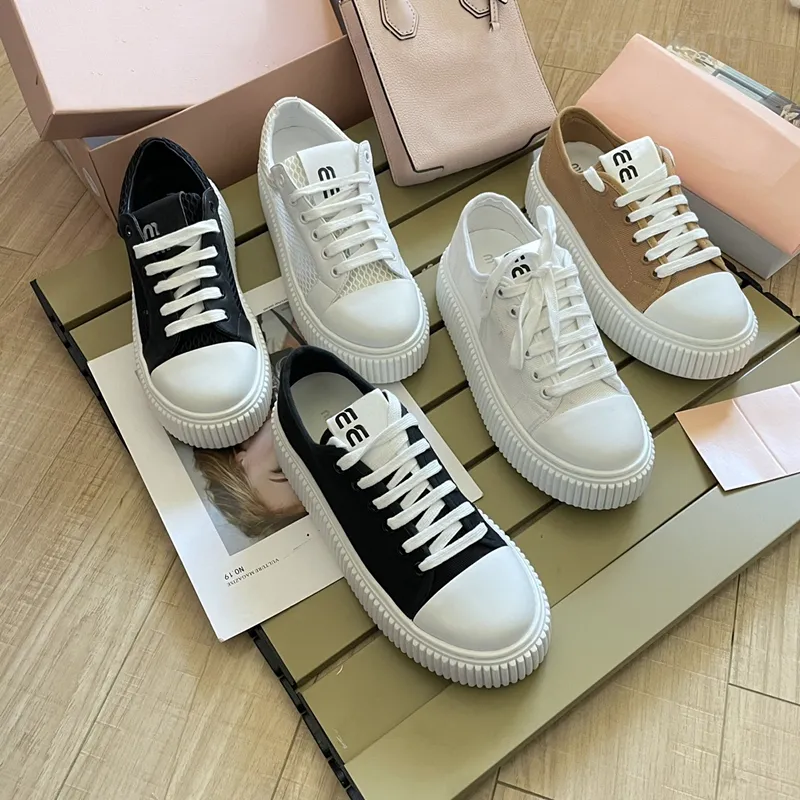 Designerskie buty dla kobiet skórzane koronkowe platforma modowa trampki białe czarne damskie luksusowe buty swobodne buty chaussures de espadrilles z rozmiarami pudełka 35-40