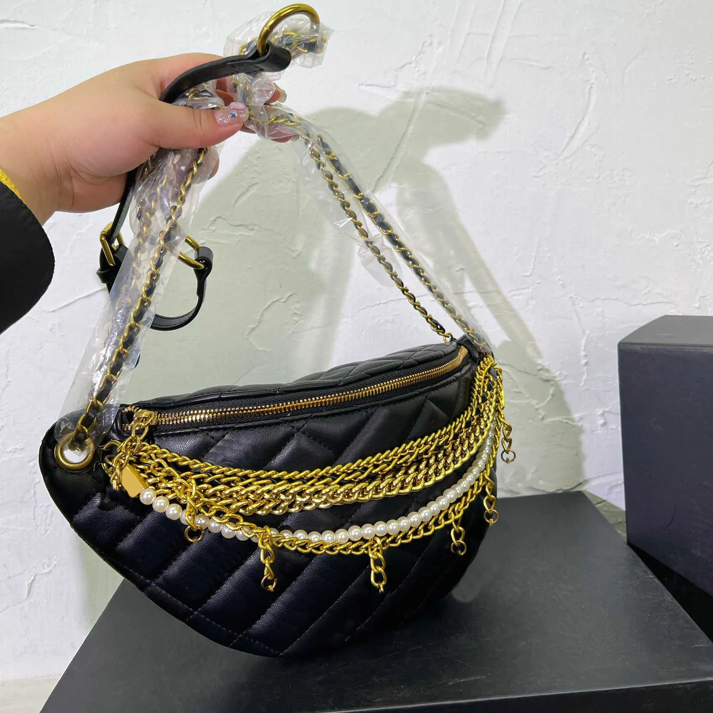 Taille Sacs Célèbre Designer De Luxe En Cuir Sac À Main Poitrine Fanny Pack Portefeuilles Bandoulière Sacs À Main Bum Épaule 220722/230615