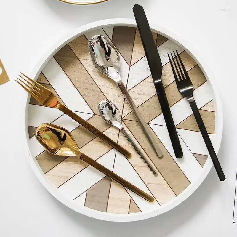 Ensembles de vaisselle Style concis couteau fourchette et cuillère ensemble en acier inoxydable avec céramique main Steak House miroir lumineux