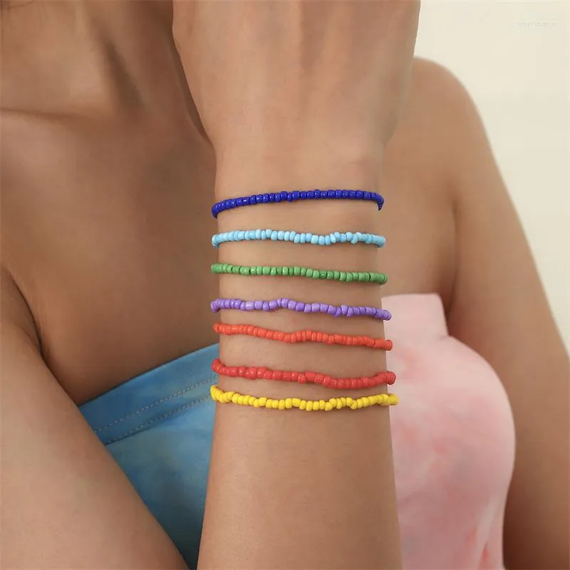 Bangle minimalistische strandstijl gestapelde armband in contrasterende kleur met gepersonaliseerde geometrische geweven rijstkraal voor dames