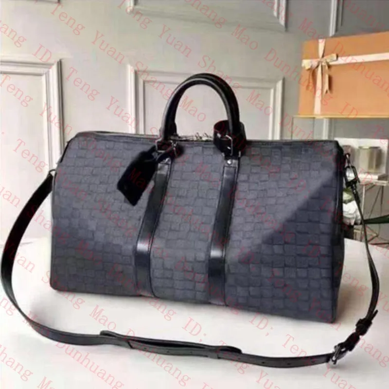 Designer män duffle keepall väska kvinnor hand bagage rese väskor mäns pu läder handväskor stora crossbody axelväskor totes 55 cm