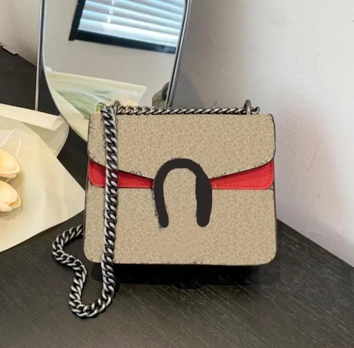 Kvinnliga klassiker plånbok lyxdesigner brun kedja handväska brev tryck metall orm spänne toppkvalitet röd axel väska handväskor