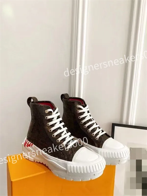 Nouveau top Hot Spring Season hommes femmes chaussures de sport baskets tendance supérieure réfléchissante à la mode hommes femmes chaussure de sport