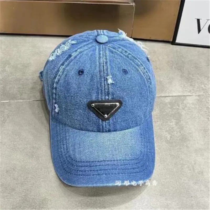 Moda beyzbol kapakları tasarımcı unisex şapkalar klasik mektuplar top cap denim kumaş erkek kadın güneş şapkası