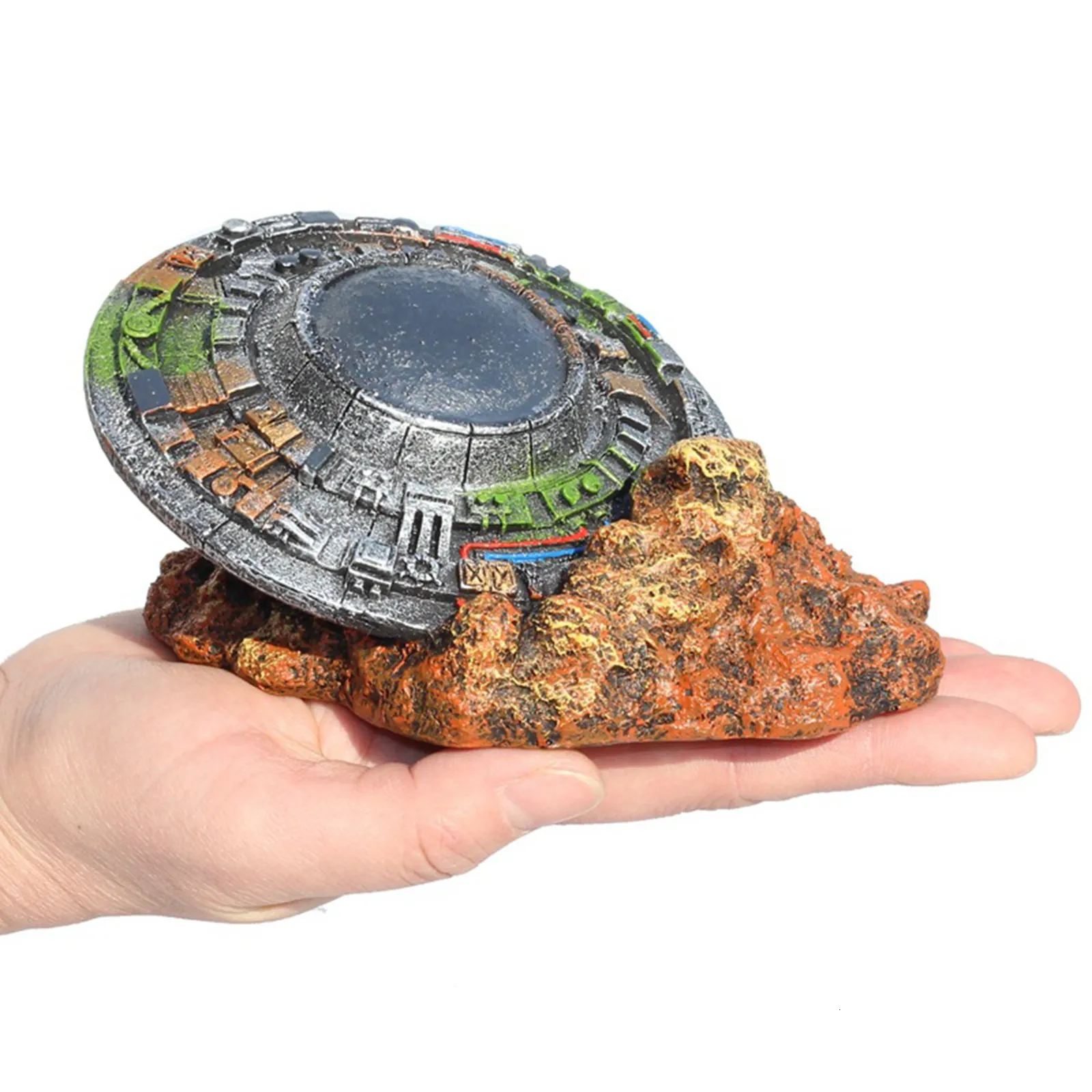 Dekorationen 1pc Aquarium Ornament UFO Statue Landschaftsbau Aquarium Dekoration Barrel Shelter Hintergrund Handwerk Zubehör 230617