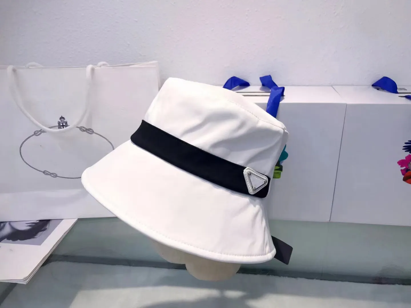 Designer Breathable Bucket Hat For Men And Women Luxury Straw Cap