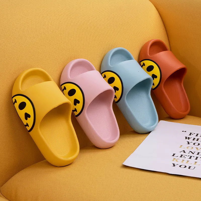 Slipper 2023 Summer Lovely Happy Smiley Face Slippers Kids Indoor Home Children's Boys Girls NonSlip Fashion Sandals Shoes 230617