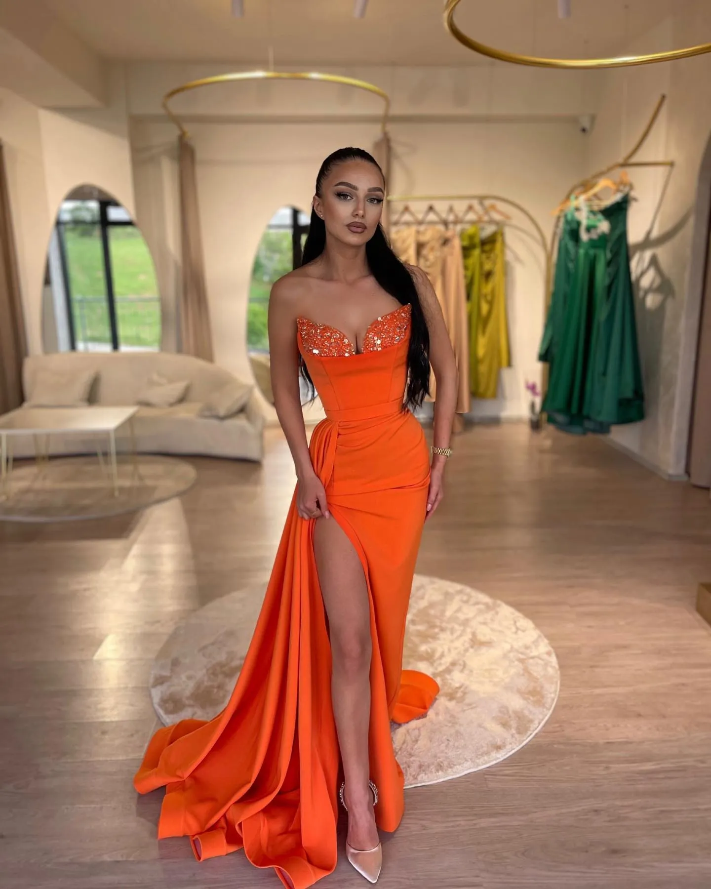 Elegantes vestidos de fiesta de color naranja Lentejuelas Vestidos de fiesta de novia Vestidos de noche Divididos Formal Vestido largo para ocasiones