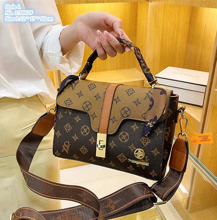 Factory wholesale ladies shoulder bag 2 styles clamshell belt buckle scarf handbag elegant letter printed mobile phone coin purse shaped leather backpack 3042#