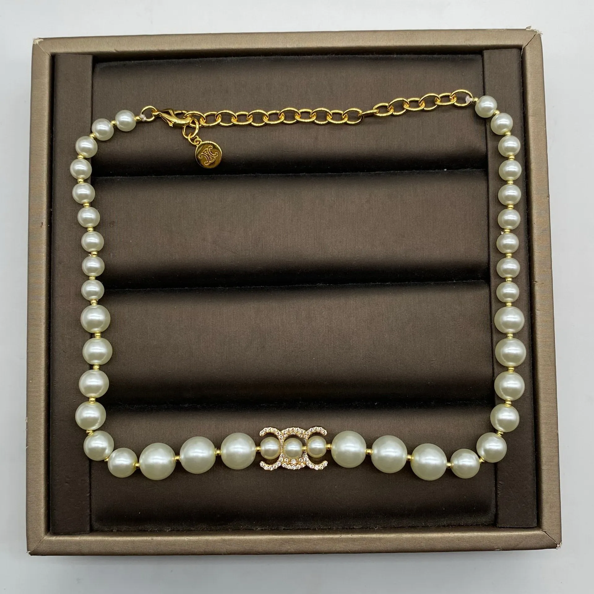 Donne Ragazze New Fashion Arco di Trionfo Diamante Oro argento colore catena di perle Collana orecchino Gioielli firmati N777T