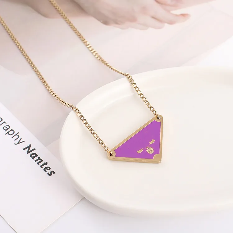 Korean version of the fashion stainless steel necklace female triangle pendant hip-hop necklace personalized titanium steel clavicle chain advice