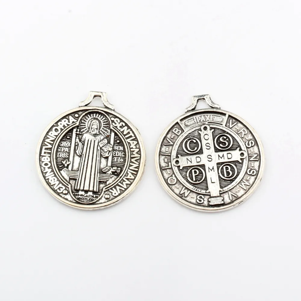 15pcs 합금 Tudomro St Benedict Medals 보석을위한 매력 펜던트 DIY 수제 공예 A-484