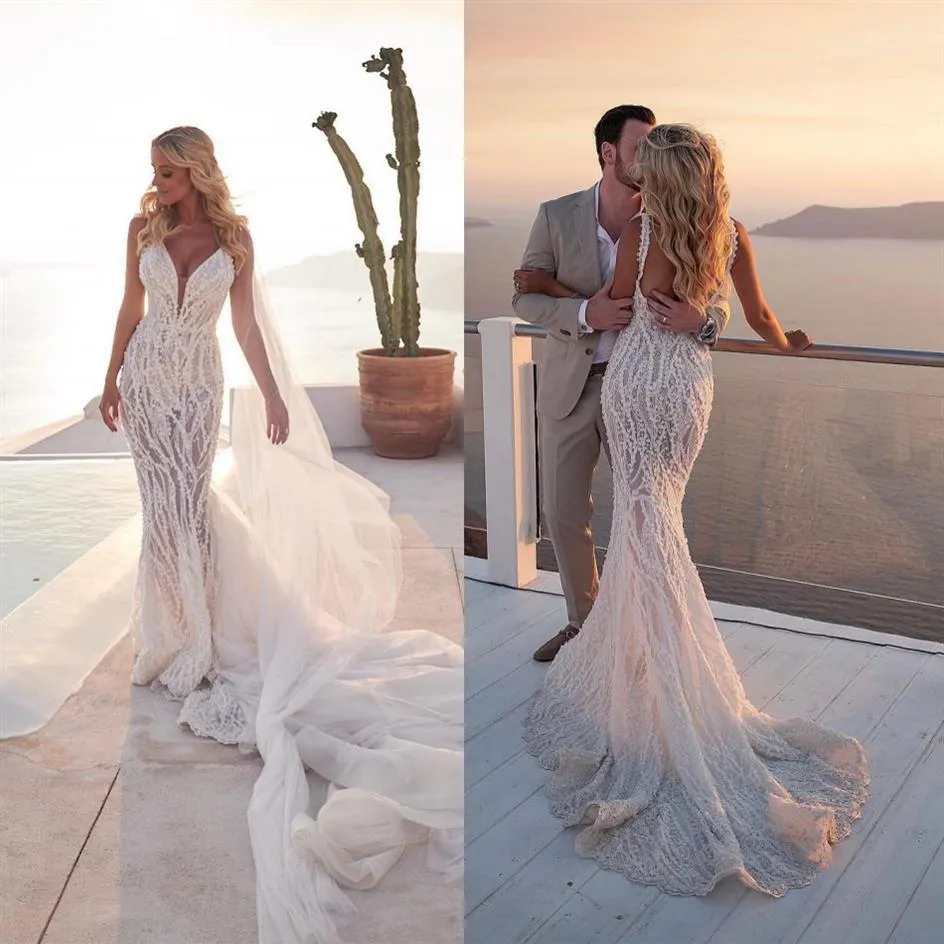 2019 Abiti da sposa moderni a sirena Profondo scollo a V con applicazioni in pizzo Sweep Train Beach Abito da sposa Backless Custom Made Boho Vestidos