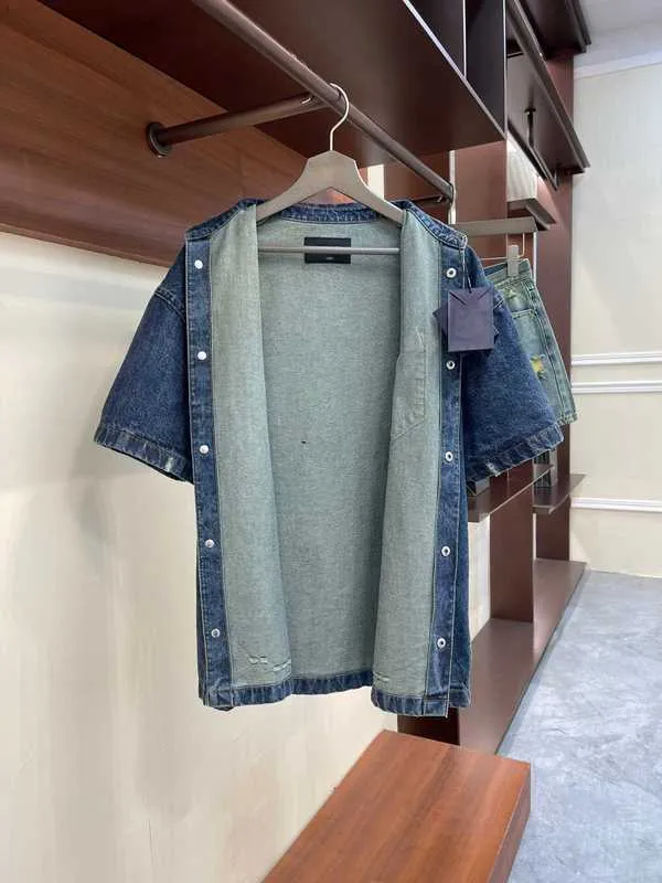 Men's Jackets Designer 2023 Summer New Washed Denim Shirt for Men and Women's Fashion Single breasted Lapel Pocket Blue High Quality Coat 5968