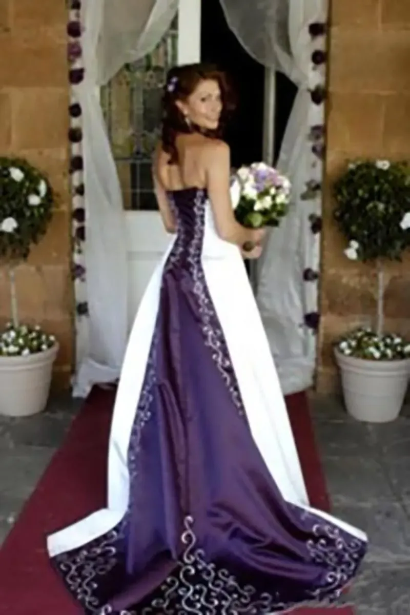 Hot White and Purple Wedding Dresses 2016 Pao Embroidery Vestido de Custom made A-Line Strapless Lace up Back Chapel Train Bridal Gowns