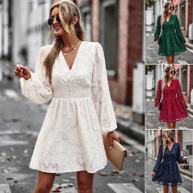 Abiti casual Donna Scollo a V Temperamento Abito Primavera Vita elastica Nobile Luce di lusso Tinta unita Bottone in pizzo Femme A-Line Vestidos Robe