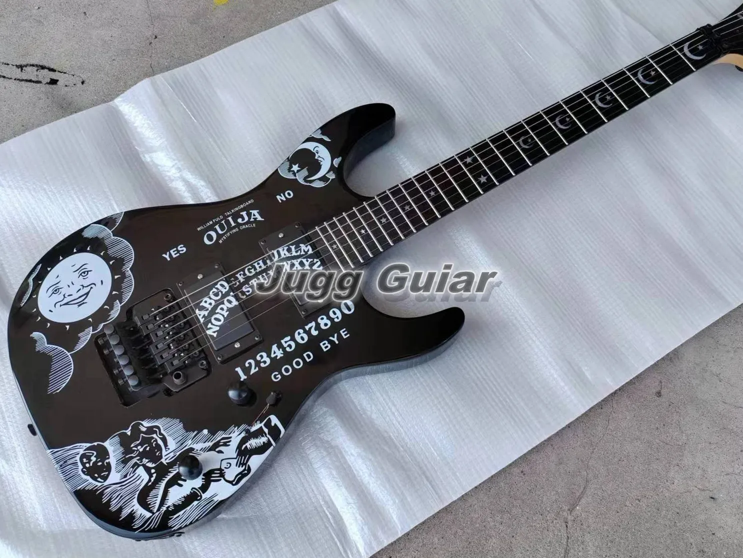 LTD KH-2 Ouija Black Kirk Hammett Signature Guitarra Elétrica Floyd Rose Ponte Tremolo Captadores Active EMG 9V Caixa de Bateria Preto Hardware