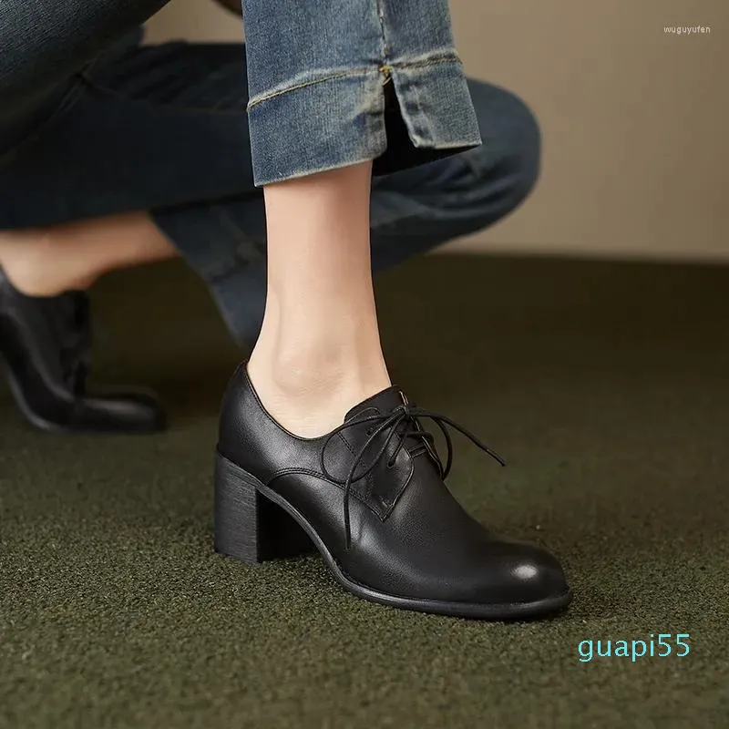 Zapatos de vestir de diseñador 2023 Estilo británico Tacones altos de cuero para mujer Primavera y otoño Cuero de vaca con cordones