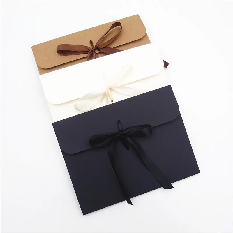 24x18x0.7cm Black/White Kraft Paper Envelope Gift Box Paper Pocket Bag Kerchief Handkerchief Silk Scarf Packing Boxes