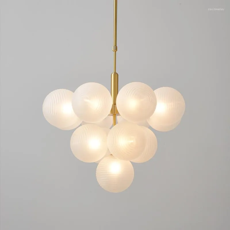 Lampes suspendues lumière postmoderne modèle de salon de luxe chambre à coucher Simple et à la mode salle à manger Art nordique lustre de haricot magique