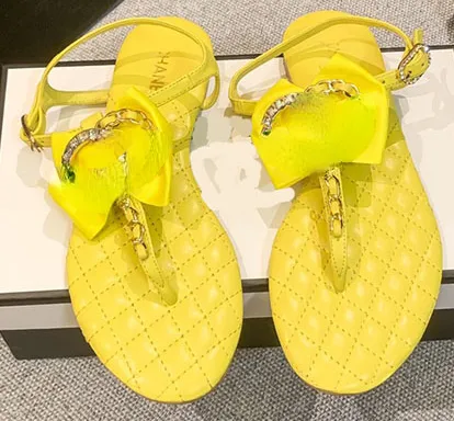 Little Fragrant Women`s Sandals 2022 New Summer Leisure Fairy Pinch Foot Flat Rhinestone Pearl Everything Beach Roman Shoes