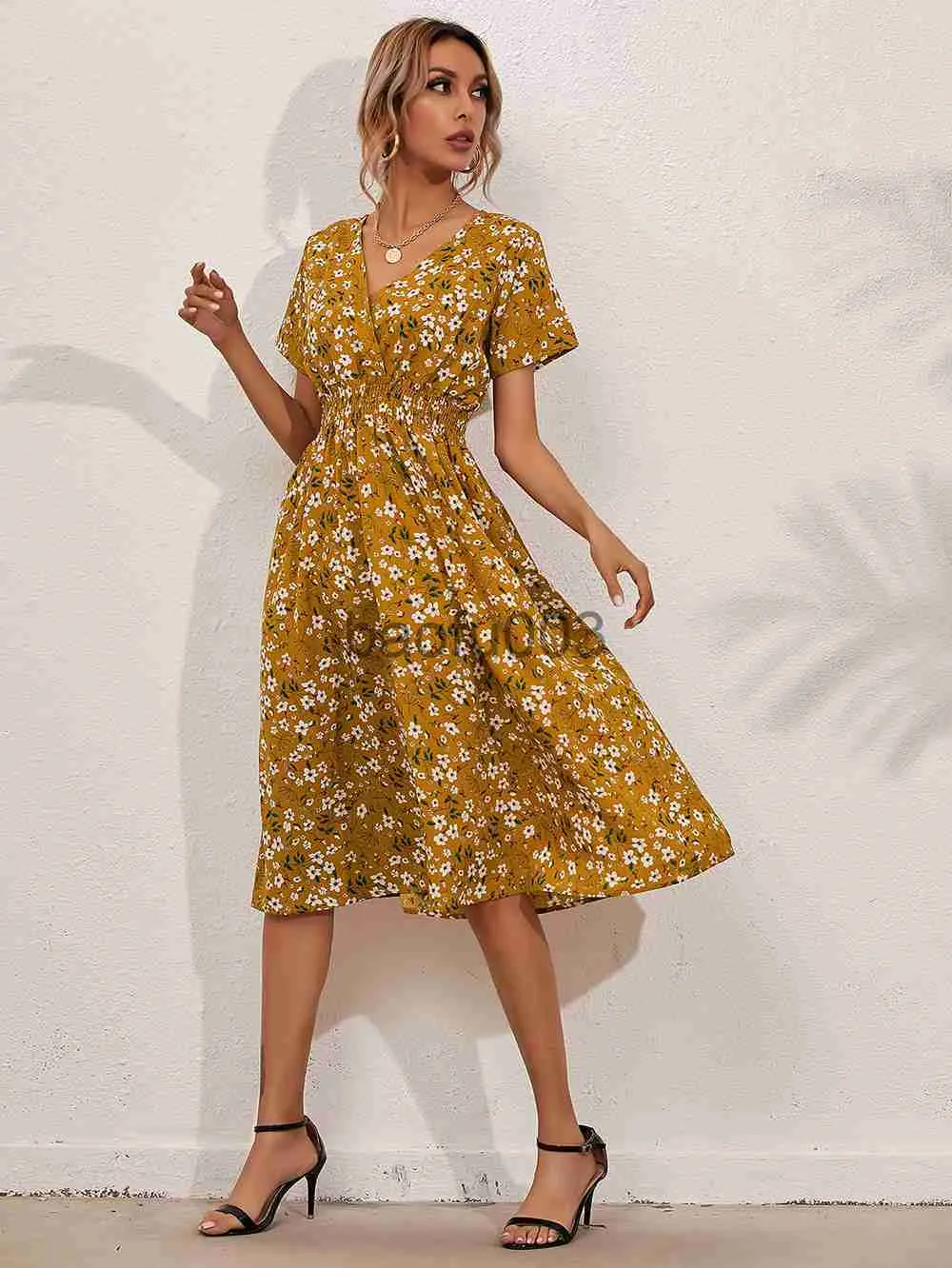 Elegant Printed Beach Midi Dress for Women - V-neck, Short Sleeves, Empire Waist, A-Line Midi floral sundress - Casual & Summer Wear (Style 9966